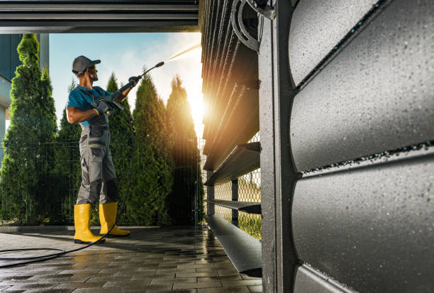 Best Commercial Building Pressure Washing  in Hubbard, OR